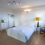 Stunning Mezzanine Apartment Near City Centre