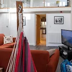 Stunning Mezzanine Apartment Near City Centre