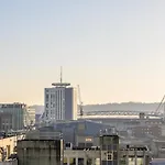Skyline, By Ty Sa - Stay Central With Free Parking