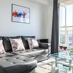 Skyline, By Ty Sa - Stay Central With Free Parking