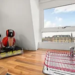 Stay In Cardiff Bay Mount Stuart Square Panoramic Bay Views