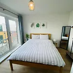 Stylish Apartment In Cardiff City Centre