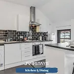 Cardiff - Quirky 1 Bedroom, Sleeps 3, Wi-Fi - Jrr Stays