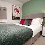 K Suites - City-Centre 4 Bed House - 2 Free Parking