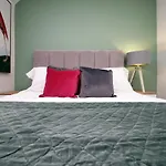 K Suites - City-Centre 4 Bed House - 2 Free Parking