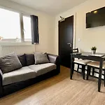 Spacious 1 Bed Apartment In The City Centre