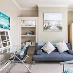 The Mews - Less Than 1Km To City Centre - Stadium - Castle - 10 Min Walk