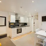 2 Bedroom Aprtmnt For Upto 6 Nr Centre, Uni &Parks