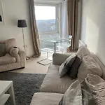 Cosy Apartment Cardiff Bay 5 Mins To Centre