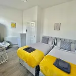 Cardiff City Centre Apartment- Penarth Road