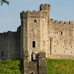 Cardiff Flat 3 Mins To City Centre Sleeps Up To 6