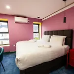 Aaron Wise - 51 Fitzhamon Apartments
