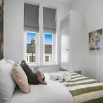 Stadium View Apartments #4 - Spacious & Modern 2 Bed Flat