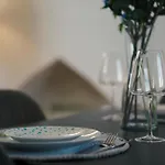 Luxury 3 Bed City Centre Apartment