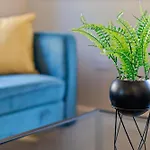 The Oasis Suite