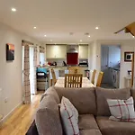 Beautiful Dog Freindly Cottage Near Cowbridge Barry & Cardiff