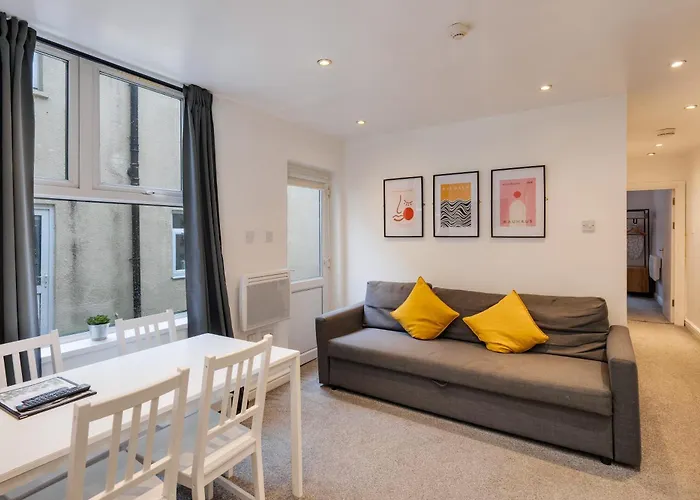 2 Bedroom Aprtmnt For Upto 6 Nr Centre, Uni &Parks