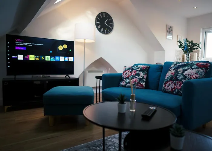 Luxury 3 Bed City Centre Apartment