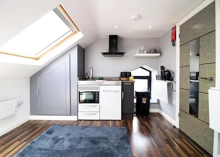 Chic & Trendy Studio