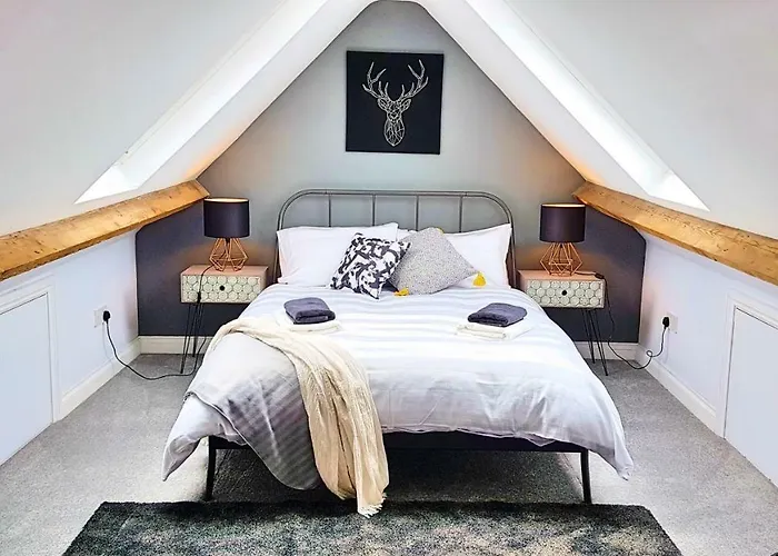 The Louis Armstrong- Modern 3 Bedroom Apartment, Super Close To The City Centre