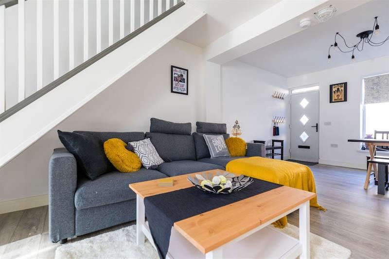 The Hollywood - Beautiful 3 Bedroom House Holiday home *
