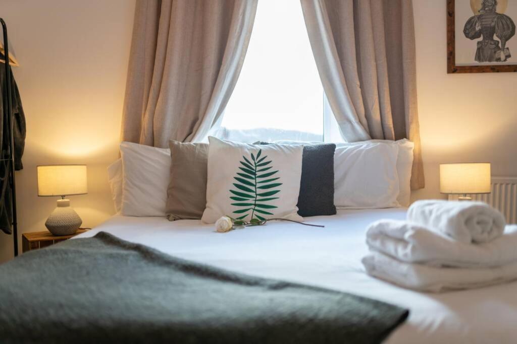 Phenix - Huge 3 Bed, Super Equipped Apartment. Apartment Cardiff