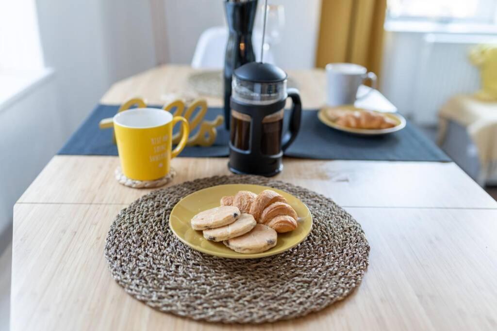 Phenix - Huge 3 Bed, Super Equipped Apartment. Apartment Cardiff