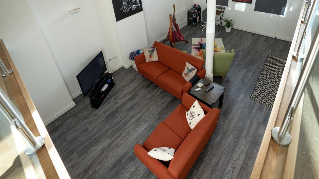 Apartment Stunning Mezzanine Near Centre *