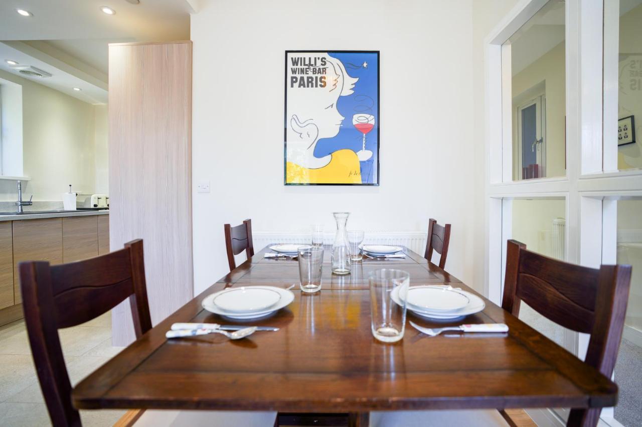 Royal Stuart Lane - Townhouse By The Bay With Parking Cardiff