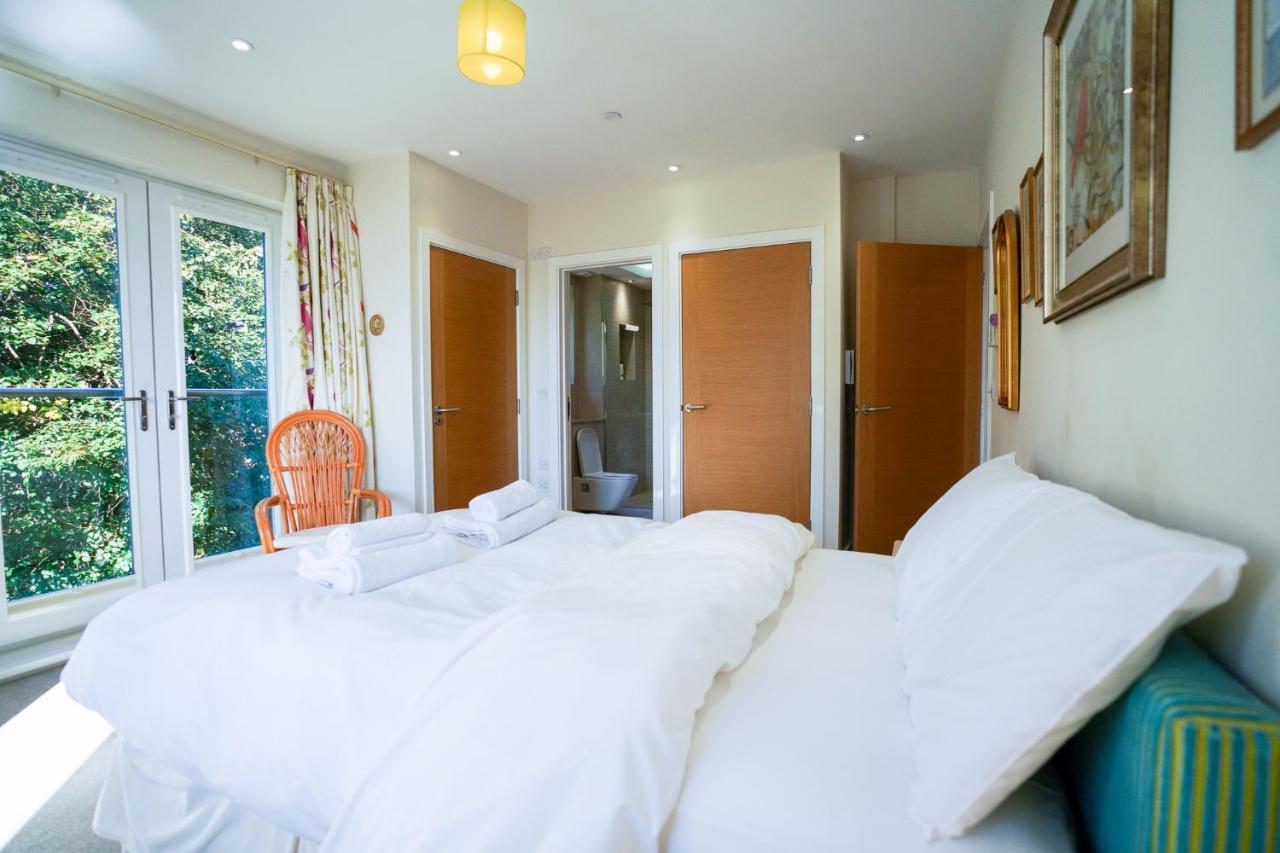 Holiday home Royal Stuart Lane - Townhouse By The Bay With Parking