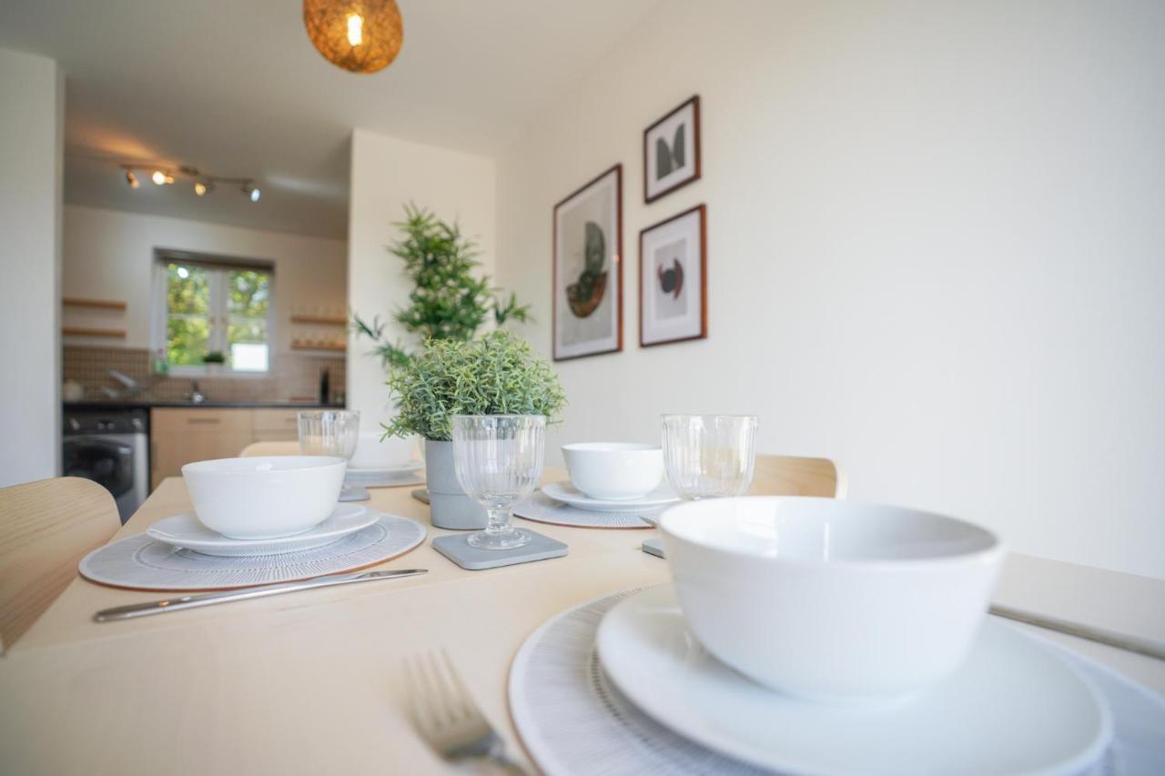 Apartment Stylish With Private Parking