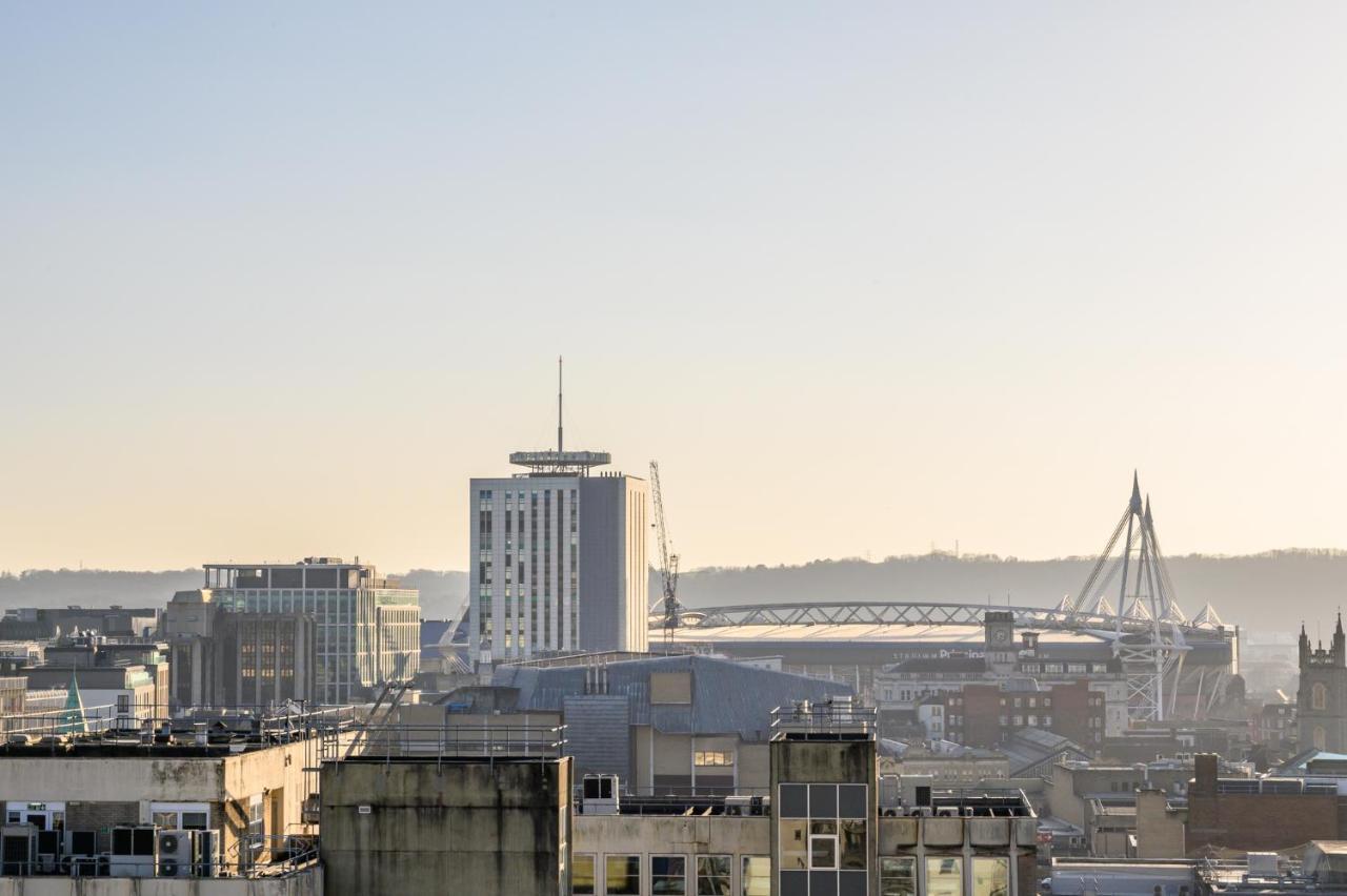 Apartment Skyline, By Ty Sa - With Free Parking Cardiff