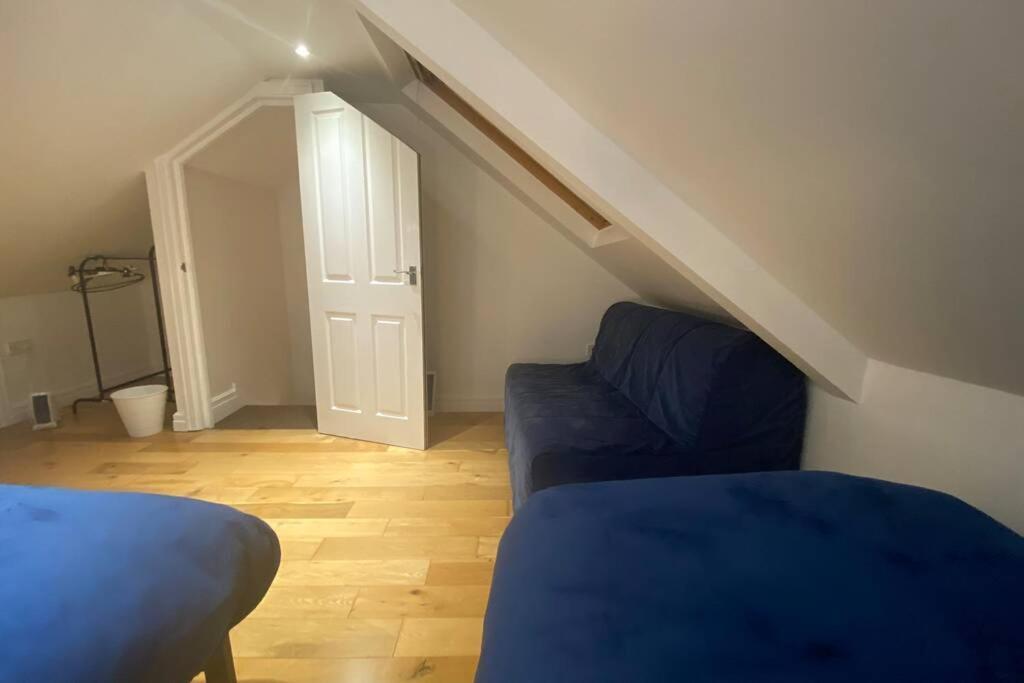 Holiday home By Lushlets - Centre Hot Tub Pool Table - Great For Hens Stags & Rugby Groups! *