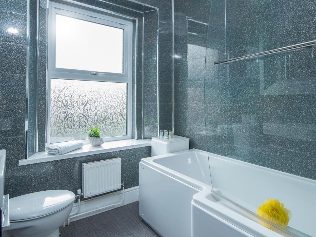 Apartment Pass The Keys Spacious 3 Bedroom In Trendy Canton! Cardiff