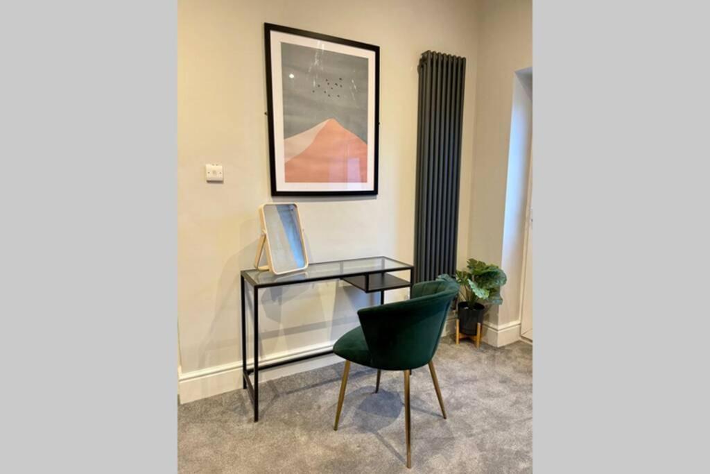 Apartment Modern + King Size Bed + Garden *