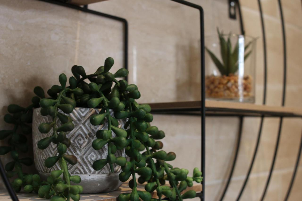 Northcote Lane - By Promise Apartment *