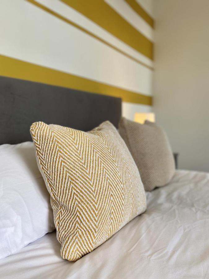 Apartment The Brook - Long Offer - Sleeps 6 - Central House By Cto Serviced Cardiff