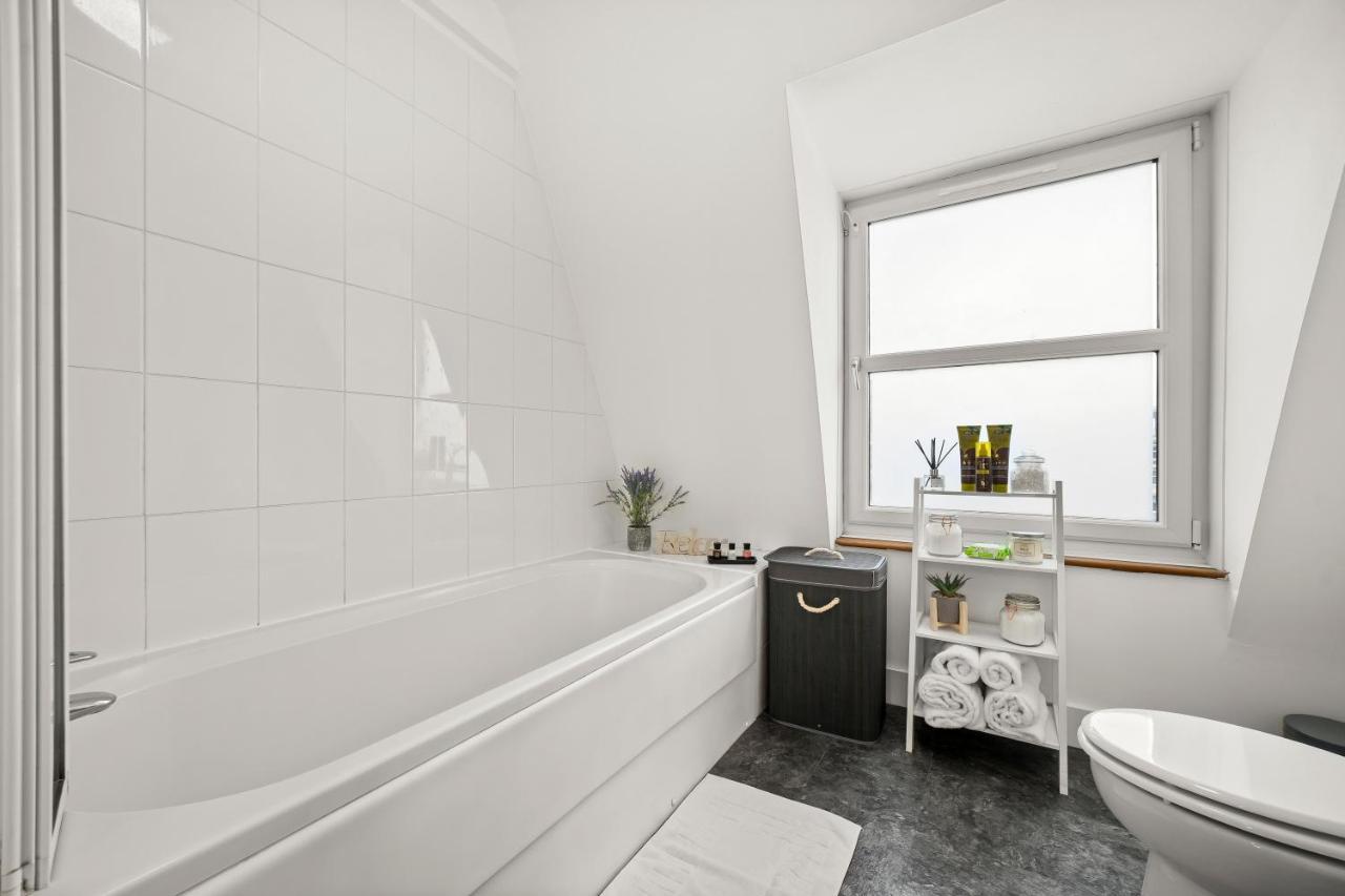 In Bay Mount Stuart Square Panoramic Bay Views Apartment