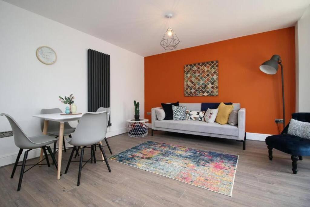 Apartment 16 North Road Flat 4 By Mia Living Free Parking On Site *