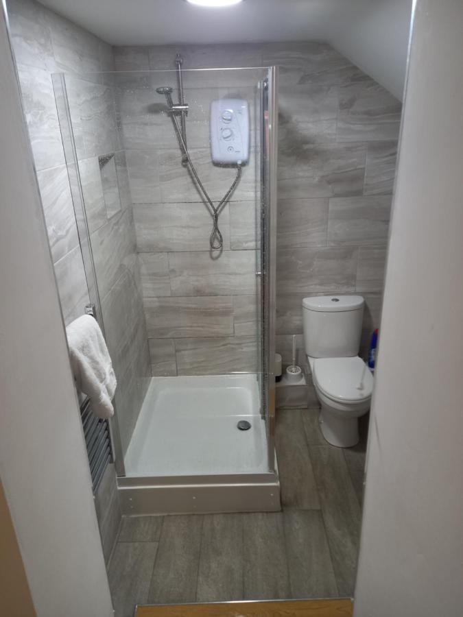 With Roof Terrace Close To City Centre Apartment Cardiff