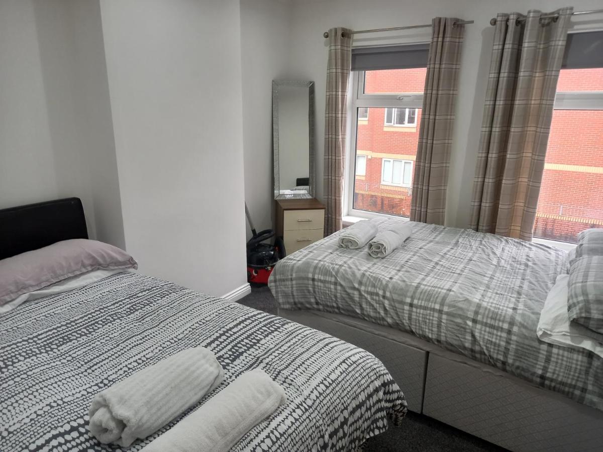 Apartment With Roof Terrace Close To City Centre *