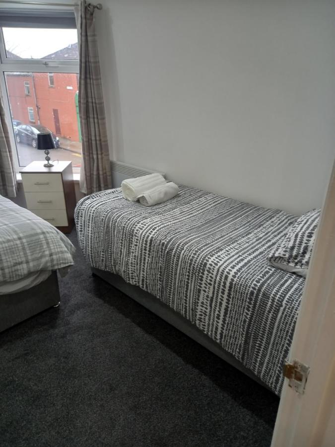 Apartment With Roof Terrace Close To City Centre Cardiff