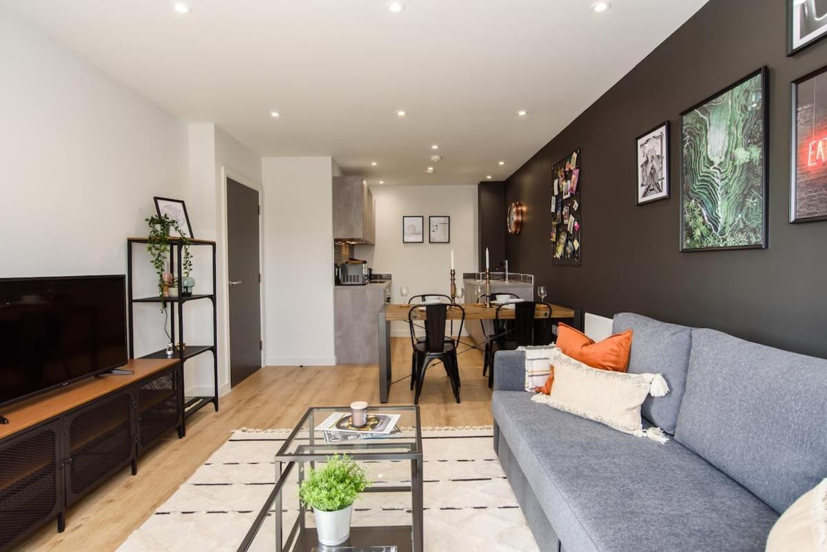 Apartment Stylish In City Centre Cardiff