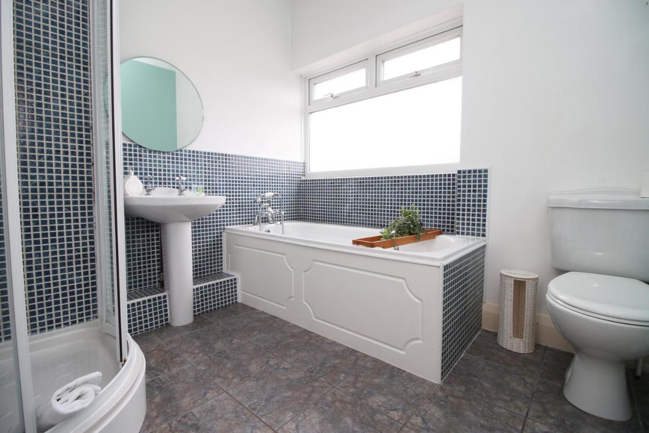 Melrose By Ty Sa - 4 Bedroom House In Cardiff