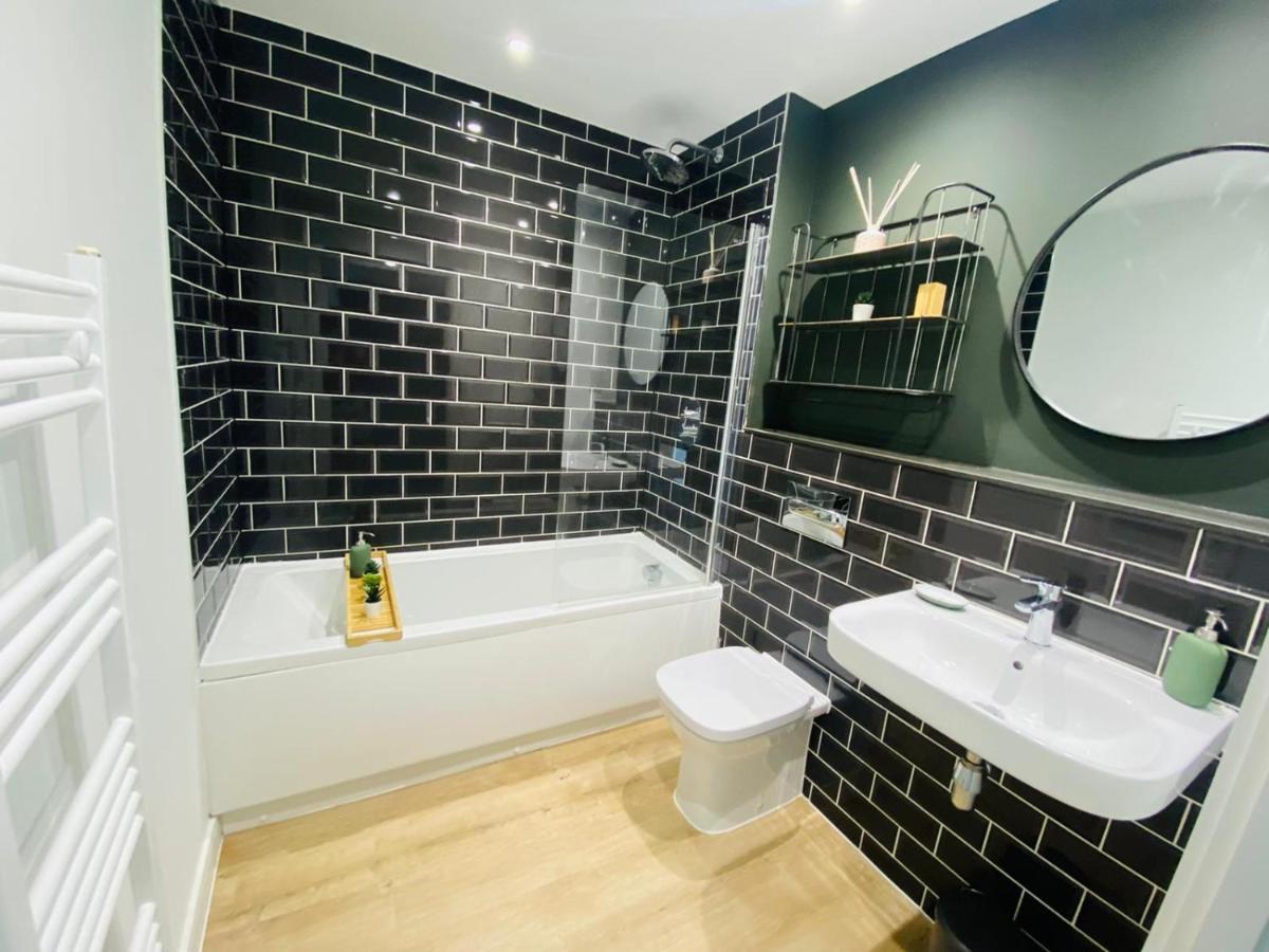 Stylish In City Centre Apartment