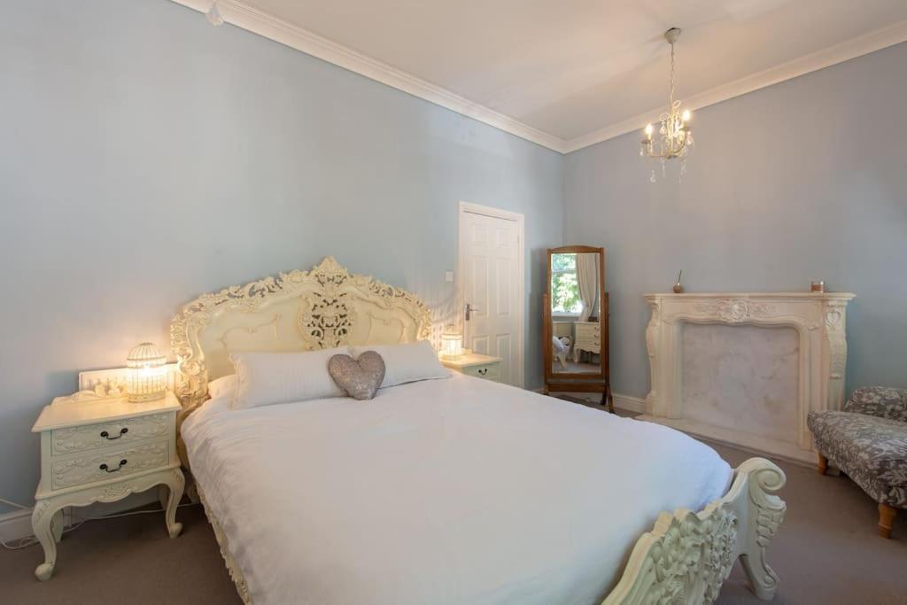 Large Townhouse Penarth,