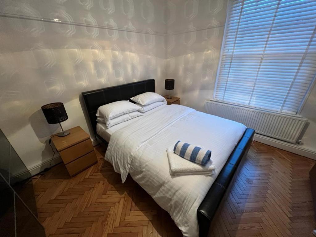 Fabulous Penthouse In Centre Apartment Cardiff