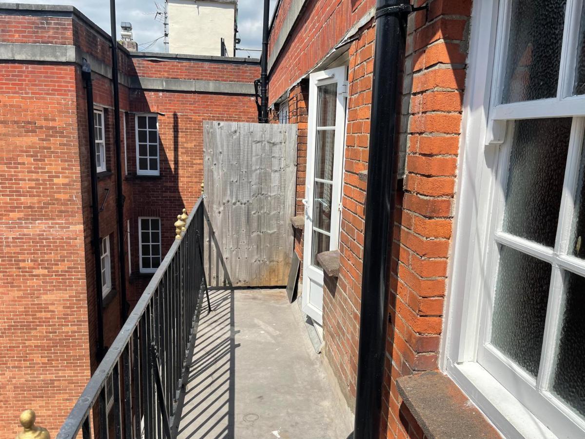 Apartment Fabulous Penthouse In Centre Cardiff