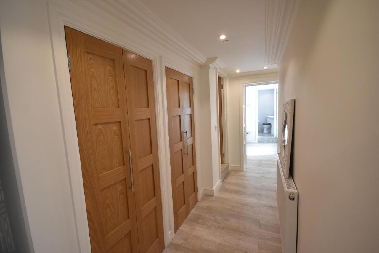 Modern Near City Centre And The Bay Apartment *