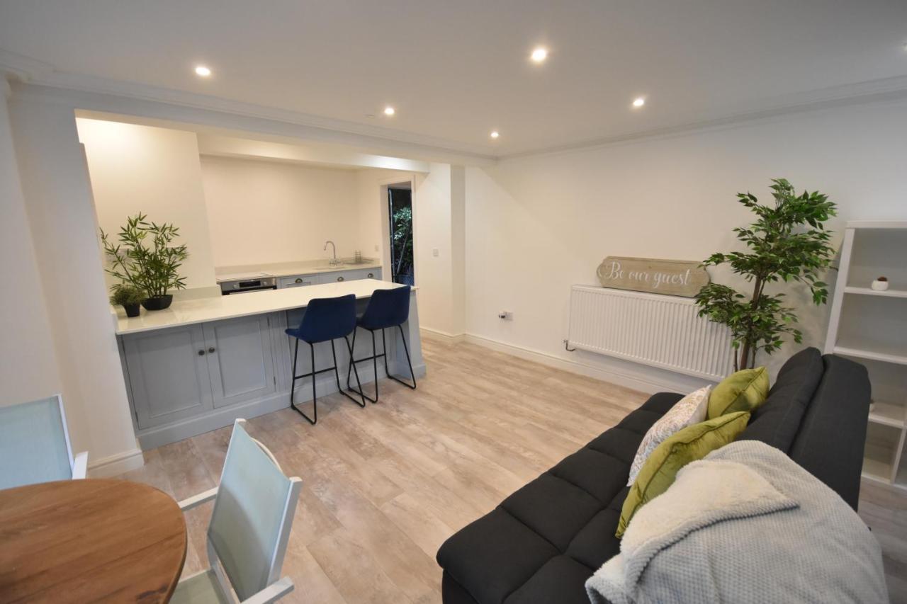 Modern Near City Centre And The Bay Apartment Cardiff